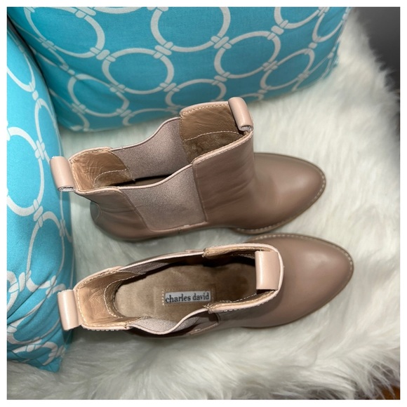 Charles David Gambit Dark Nude Leather Pull On Platform Booties Sz 9 - Picture 7 of 12